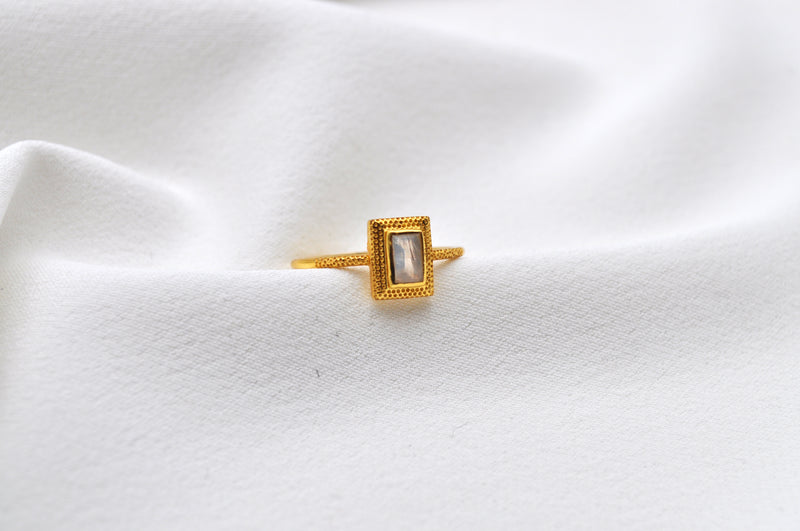 MAYA MONDSTEIN RING | Sterling Silber vergoldet